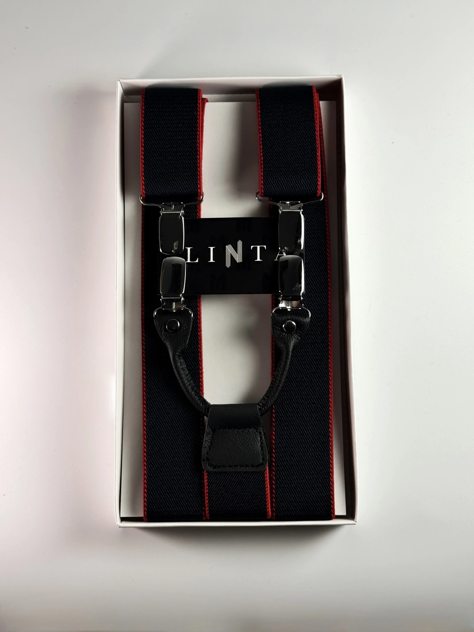 Traky RED NAVY CLASSIC